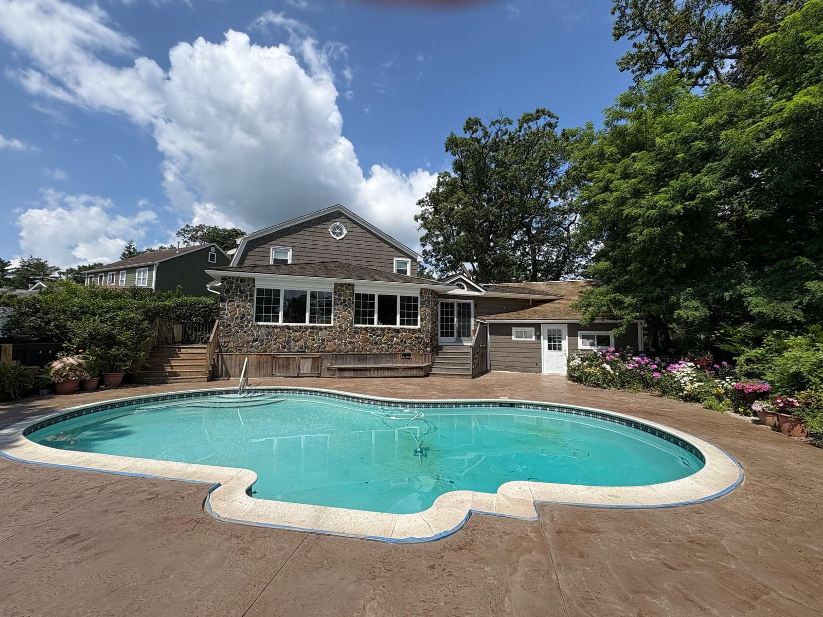 Vertical Concrete Art